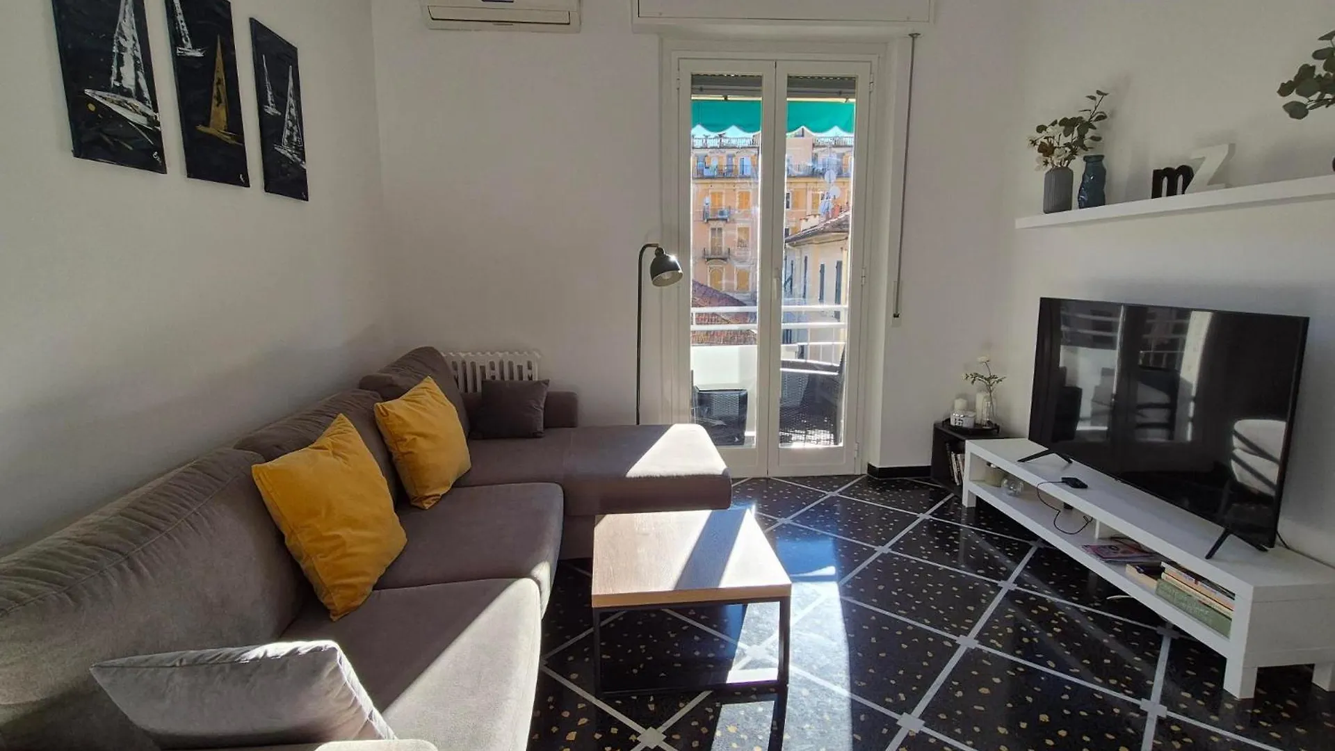 Rapallo Centrale contacts